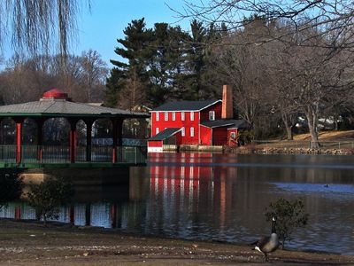 Coopers Pond in Bergenfield NJ Coopers Pond in Bergenfield NJ